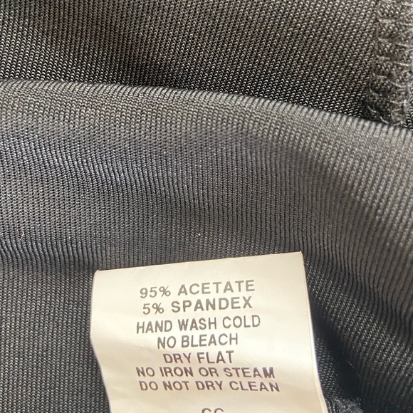 Vikki Vi Traveler Floral Long Sleeve Cardigan Size 2X Black High Low Open Front - Picture 9 of 9